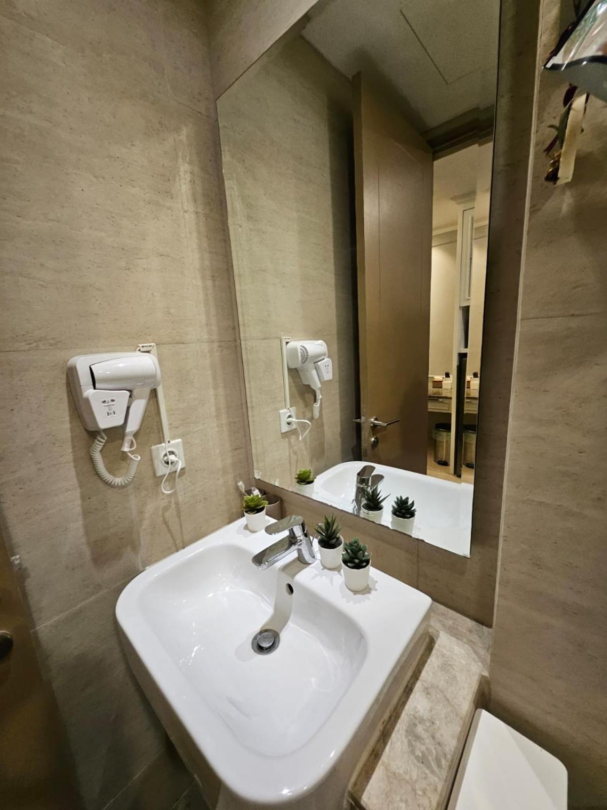 Gold Coast Apartemen Pik By Dluxx Jakarta Exterior foto